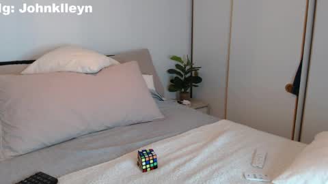 john online show from April 6, 7:04 pm