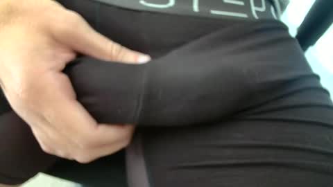 J online show from December 5, 3:42 am