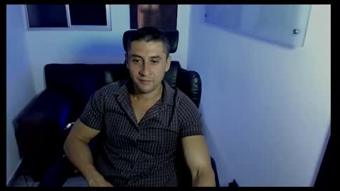 Johnny online show from December 21, 10:27 pm