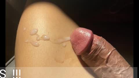 Johnnystrongarms                 online show from December 4, 4:48 am