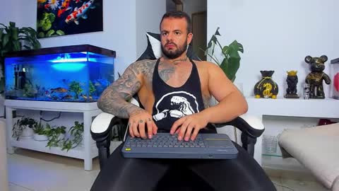 Snapshot of johnnygrayson_ chatting on October 1, 2:10 am JOHNNY online show from October 1, 2:10 am
