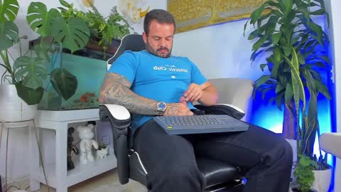 JOHNNY online show from April 9, 11:32 pm