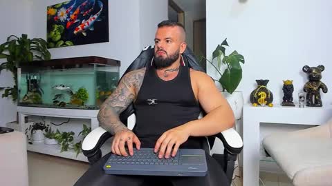 Snapshot of johnnygrayson_ chatting on September 17, 12:25 am JOHNNY online show from September 17, 12:25 am