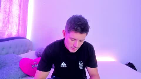 johnycooper08 online show from July 7, 2:21 pm