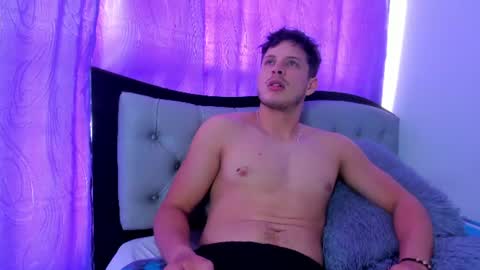 johnycooper08 online show from June 19, 5:52 pm