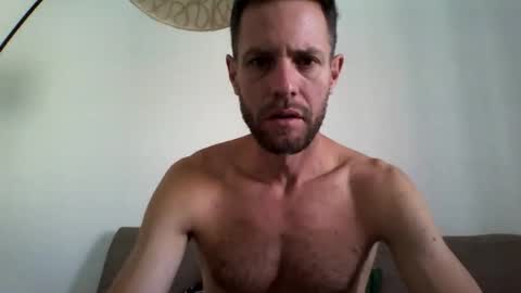 jojo19844 online show from October 15, 8:37 am