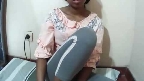 joliekah27 online show from December 23, 6:19 am