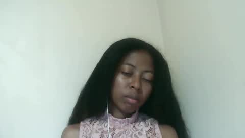 joliekah27 online show from April 2, 7:54 pm