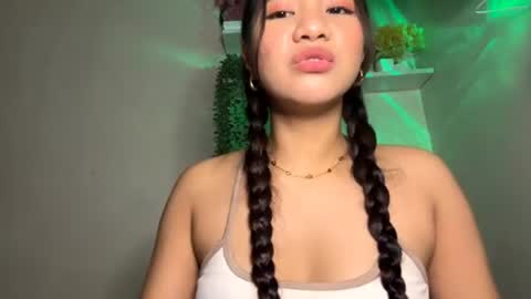 Emma online show from July 28, 3:21 pm