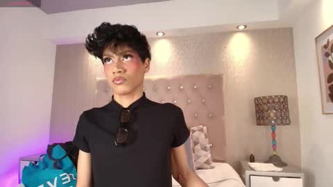 Jonas  online show from March 3, 5:03 am