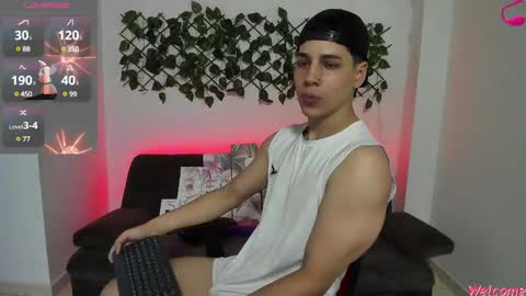 Snapshot of jonathanjoestar_ chatting on January 3, 8:11 pm Instagram jonathanfit14 online show from January 3, 8:11 pm