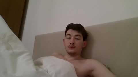 jonhy_merlin online show from April 16, 3:17 am