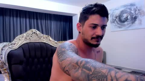 jonnyporn1 online show from April 17, 8:00 pm