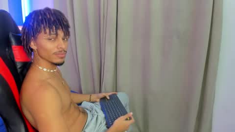 Snapshot of jordan_love7 chatting on October 3, 1:19 pm jordan online show from October 3, 1:19 pm