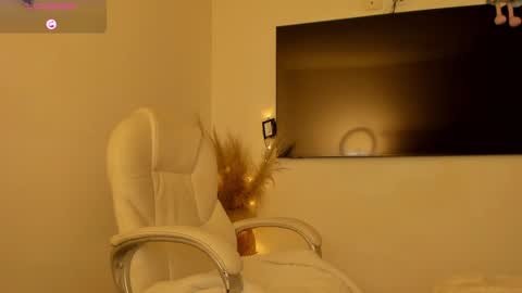 Snapshot of jordaniaa_ chatting on December 29, 8:22 am Megan OF Jordaniaas online show from December 29, 8:22 am
