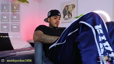 Snapshot of jordansmiith_ chatting on October 8, 11:10 pm Jordan Smith online show from October 8, 11:10 pm