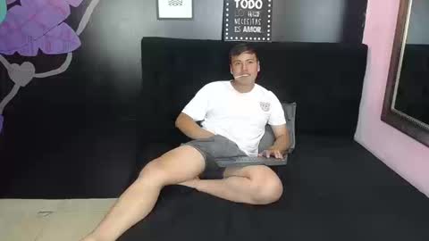 Jordy Kiing online show from September 24, 5:25 am