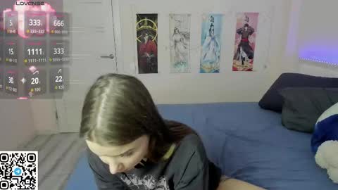 Snapshot of jorroger chatting on September 12, 6:26 am Mila online show from September 12, 6:26 am