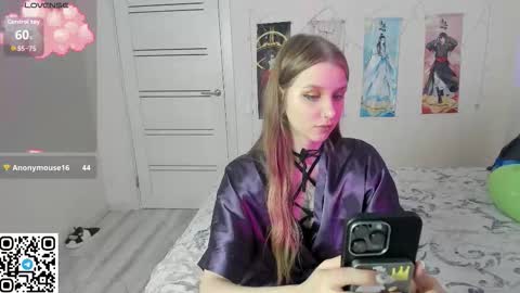 Snapshot of jorroger chatting on September 20, 8:01 pm Mila online show from September 20, 8:01 pm