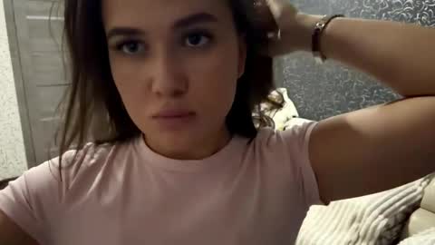 Eli online show from April 3, 12:12 pm