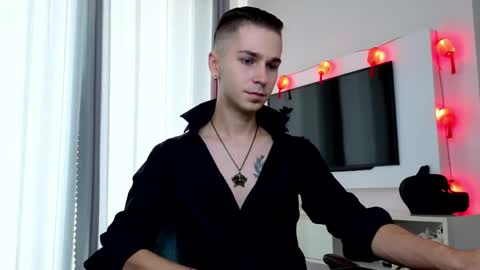 Master Joseph online show from April 11, 4:39 am