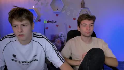 joseph_bear_ online show from September 23, 8:59 pm