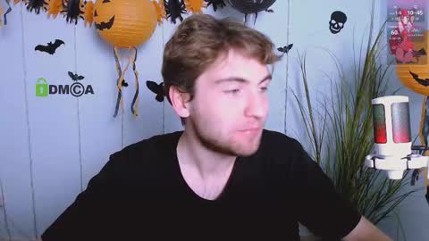 joseph_bear_ online show from October 22, 7:26 pm