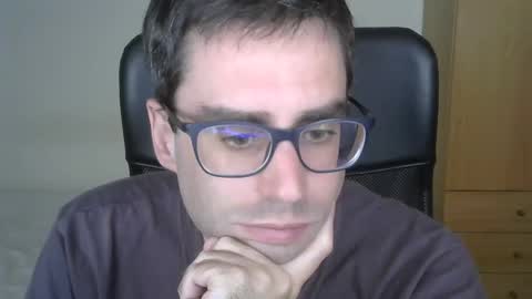 Jose online show from April 21, 2:24 pm