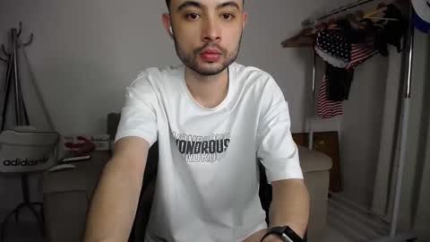 josezaens_ online show from October 9, 10:15 pm