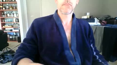 joshua154197 online show from March 18, 11:38 am