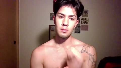 jotarojas1 online show from January 4, 4:44 am