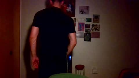 jotarojas1 online show from December 17, 3:06 am