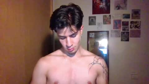 jotarojas1 online show from January 5, 4:14 am