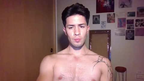 jotarojas1 online show from January 22, 12:59 am