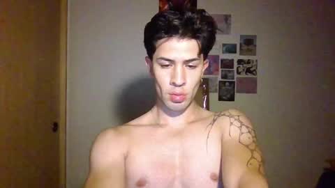 jotarojas1 online show from January 7, 4:29 am