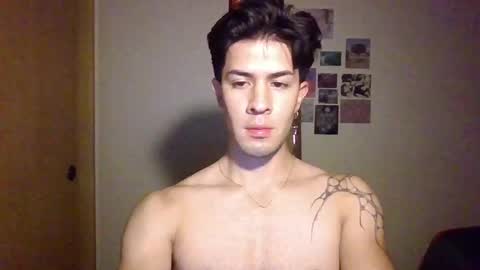 jotarojas1 online show from January 9, 3:58 am