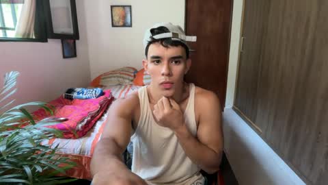 Im Jouliano online show from April 3, 10:06 pm