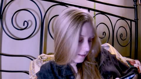 Snapshot of joy_keys chatting on January 20, 7:57 pm joy_keys online show from January 20, 7:57 pm