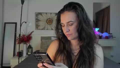 CassidyJoy online show from November 23, 5:00 pm