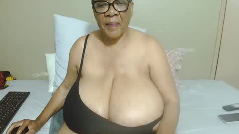 DairyQueen online show from November 23, 6:39 pm