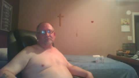 jpetz69257238 online show from June 14, 7:43 am