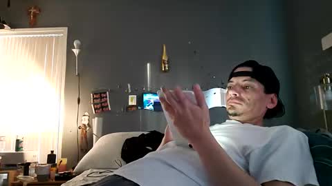 dLowfrk online show from February 28, 1:26 am