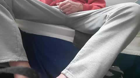 dLowfrk online show from January 29, 10:37 am