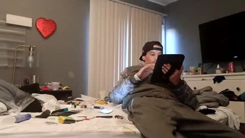 dLowfrk online show from February 9, 3:01 pm