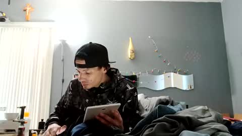 dLowfrk online show from March 11, 2:51 pm