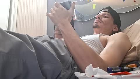 dLowfrk online show from October 7, 6:42 am