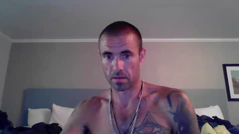 jrizzle1111 online show from April 23, 1:02 am