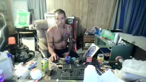 jrizzle1111 online show from August 3, 9:48 am