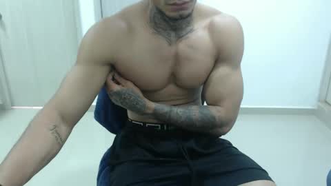 Snapshot of juan_gomez_1 chatting on February 25, 8:21 pm juan_gomez_1 online show from February 25, 8:21 pm