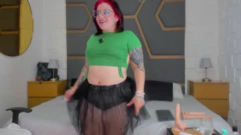 Juana Valkiria online show from May 12, 3:26 am